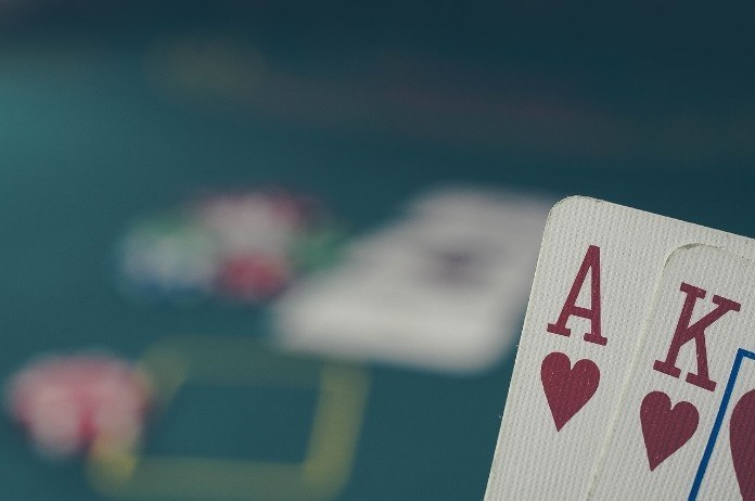 3 card poker games