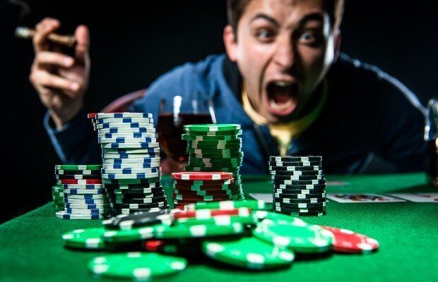 How to control poker emotions