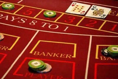 gambling meaning in english