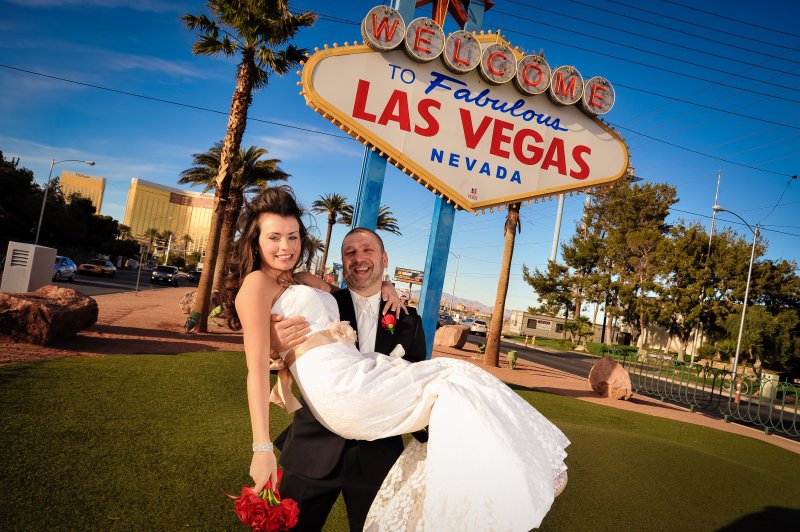 How to Get Married in Las Vegas USA Online Casino