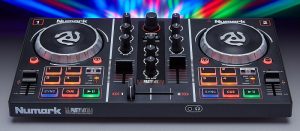 Numark Party Mix -- Starter DJ Controller