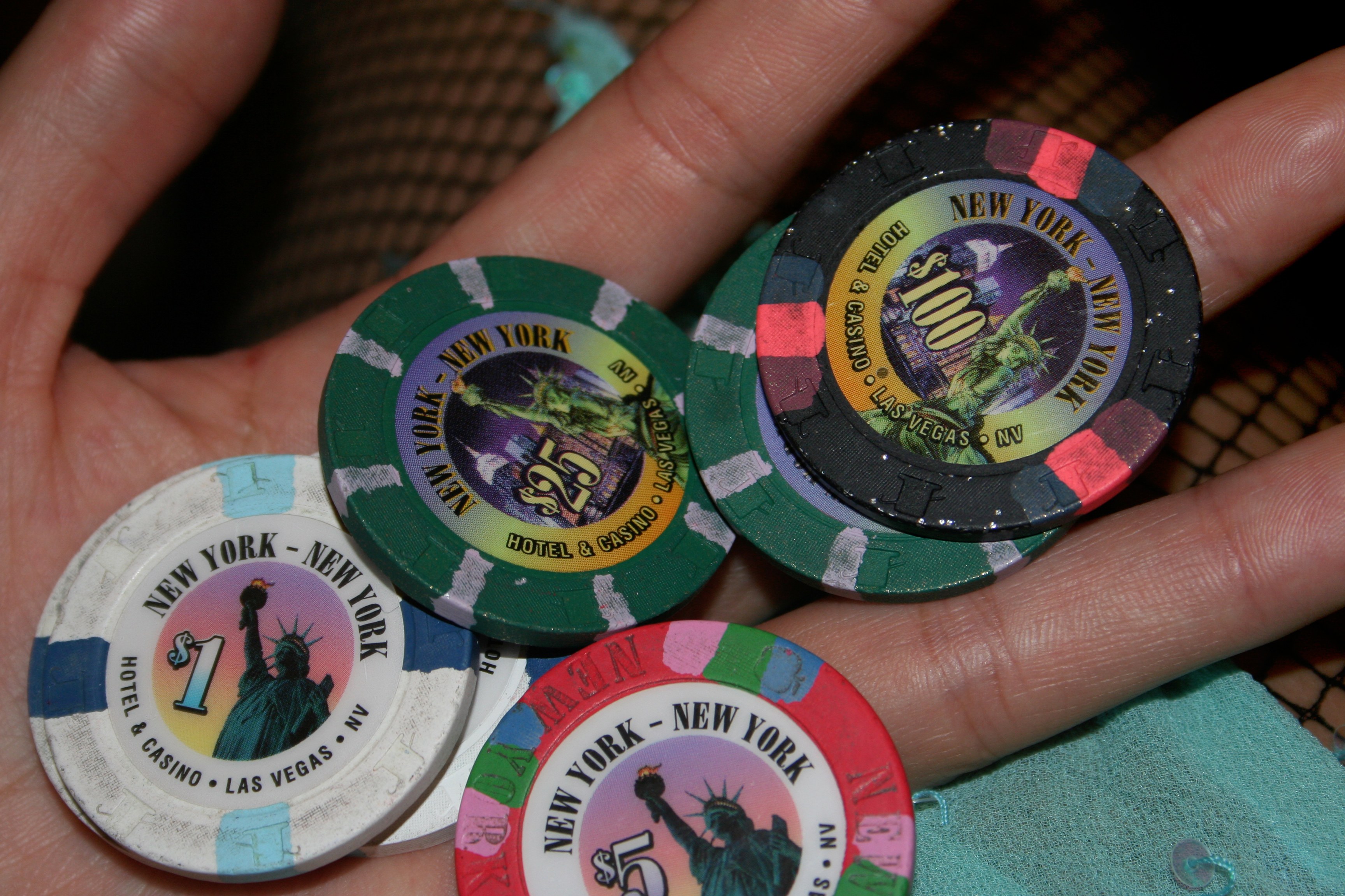 how to make fake casino chips?