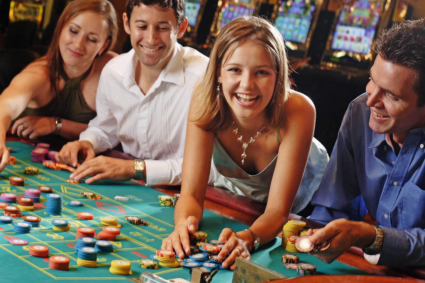 Why More Women Are Gambling Online - USA Online Casino
