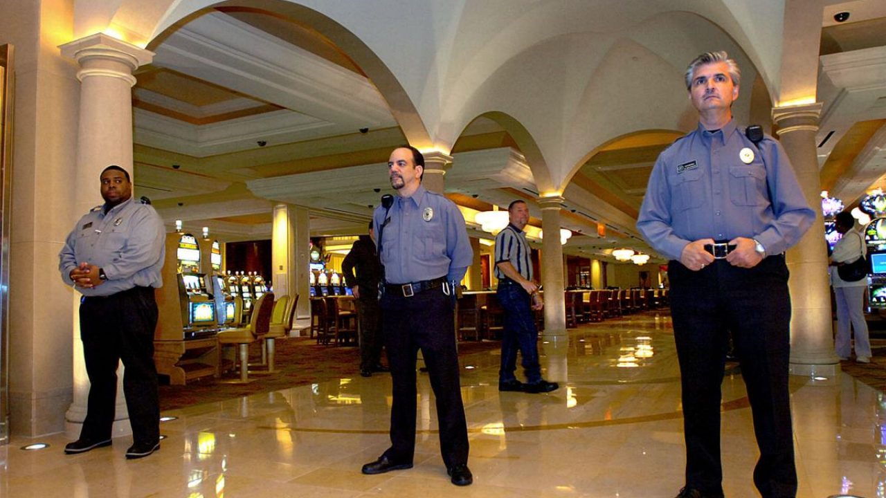 Behind the Scenes: Casino Security Guard - USA Online Casino